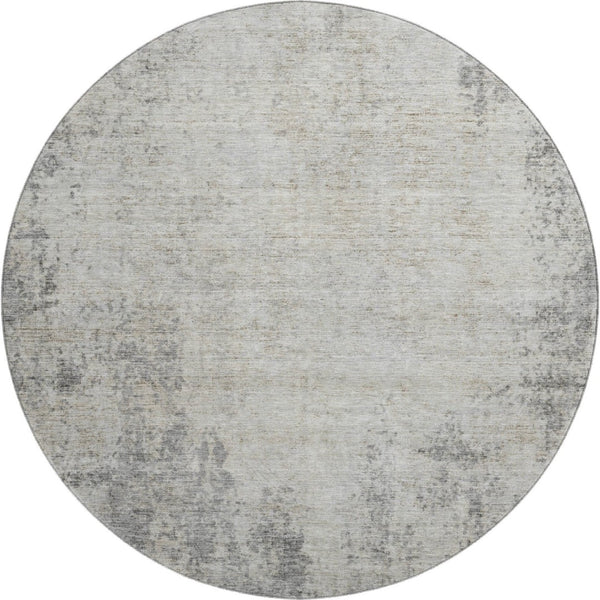 HomeRoots 8' Gray And Ivory Abstract Round Rug - Washable, UV Protected, Stain Resistant for Modern Homes 674847