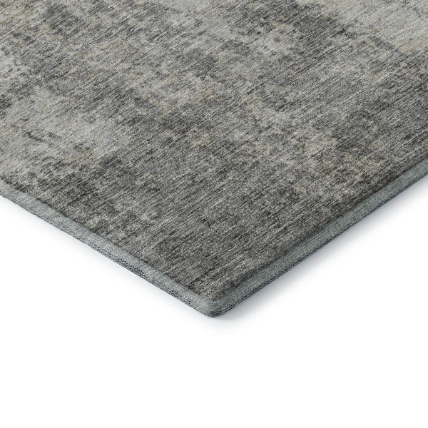 HomeRoots 8' Gray And Ivory Abstract Round Rug - Washable, UV Protected, Stain Resistant for Modern Homes 674847