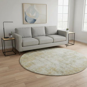 HomeRoots 8' Wheat and Ivory Abstract Washable Round Rug - Stain-Resistant & UV Protected for Modern Homes 674901