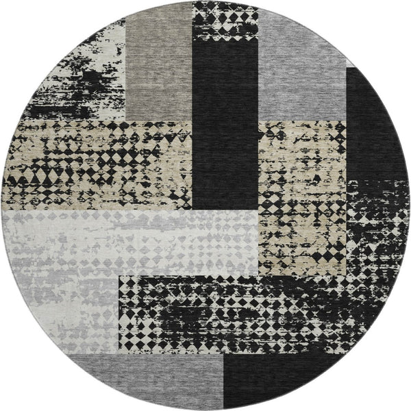 HomeRoots 8' Black Ivory And Beige Geometric Round Rug - Washable, UV Protected, Durable for Homes & Patios 674913