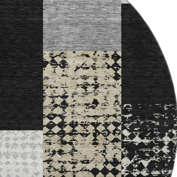 HomeRoots 8' Black Ivory And Beige Geometric Round Rug - Washable, UV Protected, Durable for Homes & Patios 674913