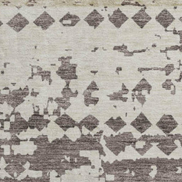 HomeRoots 8' Washable Round Rug in Brown, Ivory & Beige - Stylish Geometric Design with UV Protection & Durability 674919
