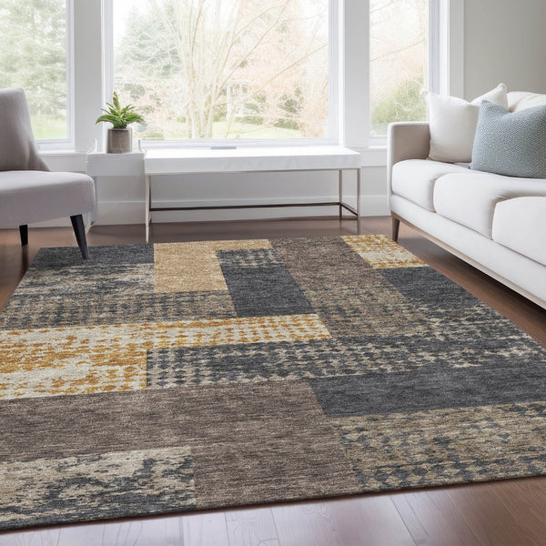 HomeRoots 5' Geometric Area Rug in Coffee, Gold & Ivory - Washable, UV-Protected, Stylish & Durable Design 674924