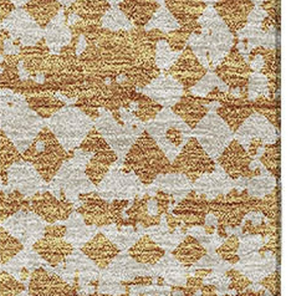 HomeRoots 5' Geometric Area Rug in Coffee, Gold & Ivory - Washable, UV-Protected, Stylish & Durable Design 674924
