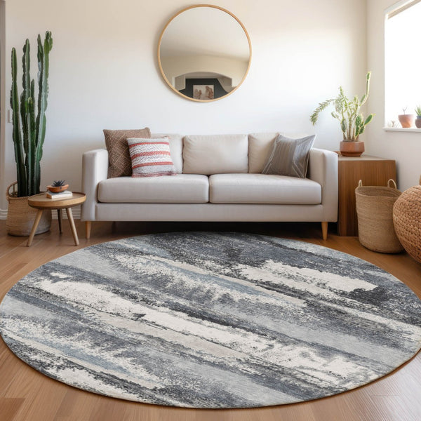 HomeRoots 8' Gray And Ivory Abstract Round Rug – Washable, UV-Protected, Stain-Resistant, Perfect for Busy Homes! 675009