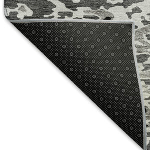 HomeRoots 8' Modern Gray Silver Black Abstract Washable Round Rug with UV Protection for High Traffic Areas 675117