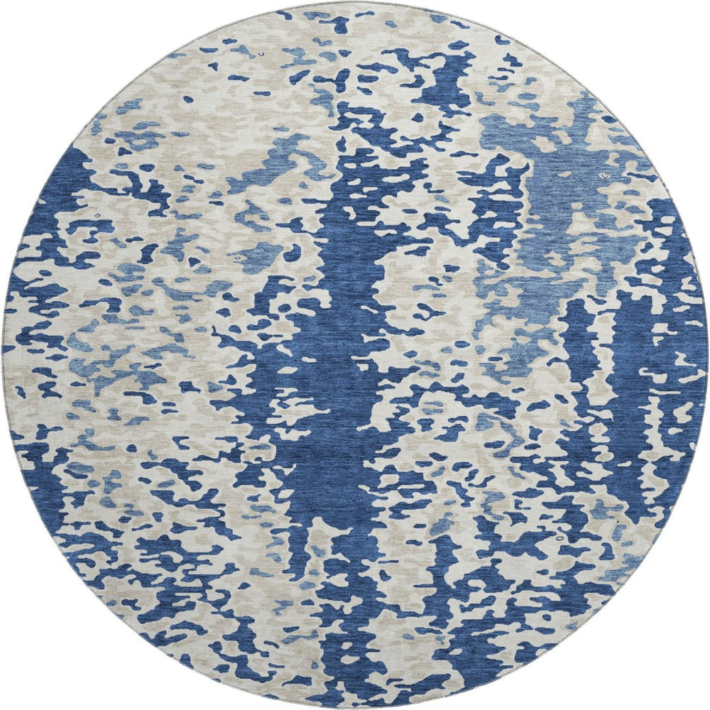 HomeRoots 8' Navy Blue and Ivory Abstract Round Rug – Washable, UV Protected, Stain Resistant for Modern Homes 675129