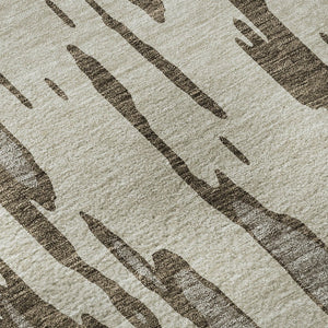 HomeRoots 8' Brown And Ivory Abstract Round Washable Rug - UV Protected, Stain Resistant, Ideal for Active Homes 675141