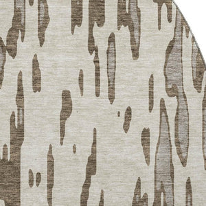 HomeRoots 8' Brown And Ivory Abstract Round Washable Rug - UV Protected, Stain Resistant, Ideal for Active Homes 675141