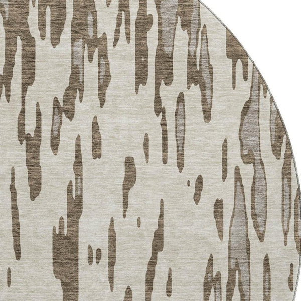 HomeRoots 8' Brown And Ivory Abstract Round Washable Rug - UV Protected, Stain Resistant, Ideal for Active Homes 675141