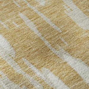 HomeRoots 8' Gold and Ivory Abstract Washable Round Rug - Stylish, UV-Protected, Durable for Any Space 675153