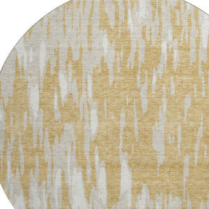 HomeRoots 8' Gold and Ivory Abstract Washable Round Rug - Stylish, UV-Protected, Durable for Any Space 675153