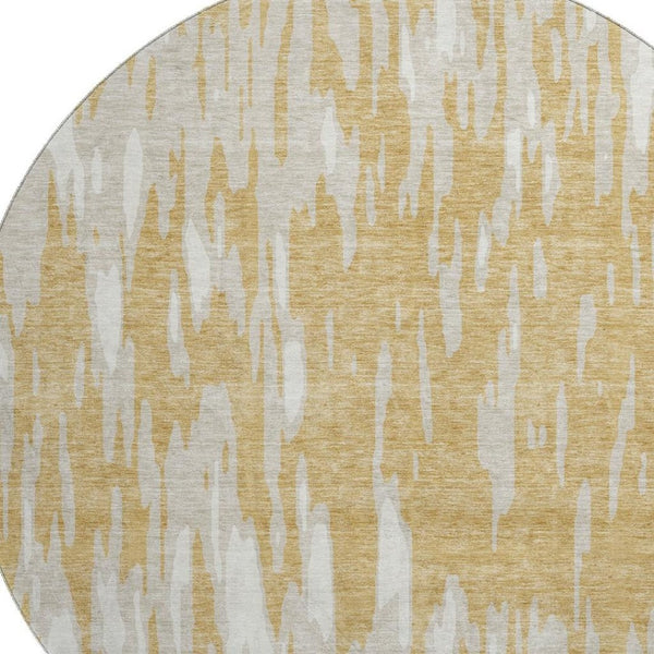 HomeRoots 8' Gold and Ivory Abstract Washable Round Rug - Stylish, UV-Protected, Durable for Any Space 675153