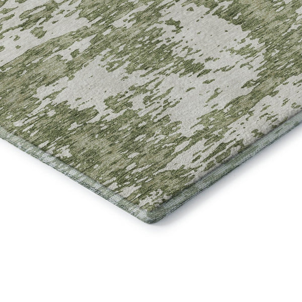 HomeRoots 8' Stylish Artichoke Green & Ivory Washable Round Rug with UV Protection for Modern Spaces 675201
