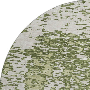 HomeRoots 8' Olive Green and Ivory Abstract Round Rug - Washable, Stain-Resistant, UV Protected for Modern Spaces 675261