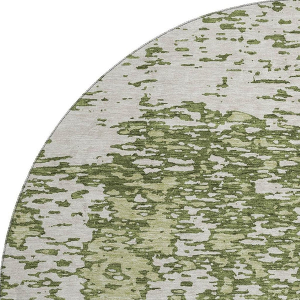 HomeRoots 8' Olive Green and Ivory Abstract Round Rug - Washable, Stain-Resistant, UV Protected for Modern Spaces 675261