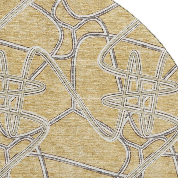 HomeRoots 8' Gold and Ivory Geometric Round Rug - Washable, UV-Protected, Durable for High-Traffic Areas 675297
