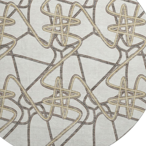 HomeRoots 8' Ivory and Beige Geometric Round Rug – Washable, Stain-Resistant with UV Protection for Durability 675309