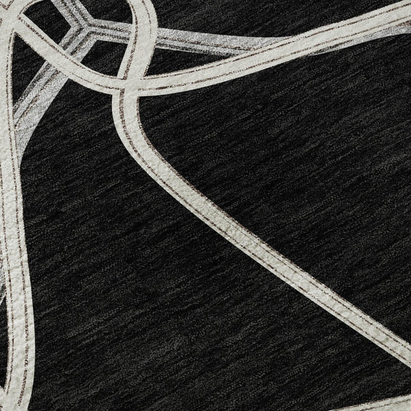 HomeRoots 8' Black And Ivory Geometric Round Rug - Washable, UV-Protected, Durable for Homes with Kids & Pets 675351