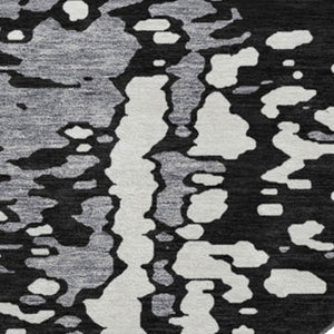 HomeRoots 8' Washable Round Rug in Black, Gray & Ivory - Durable, Stain-Resistant with UV Protection for Homes 675417