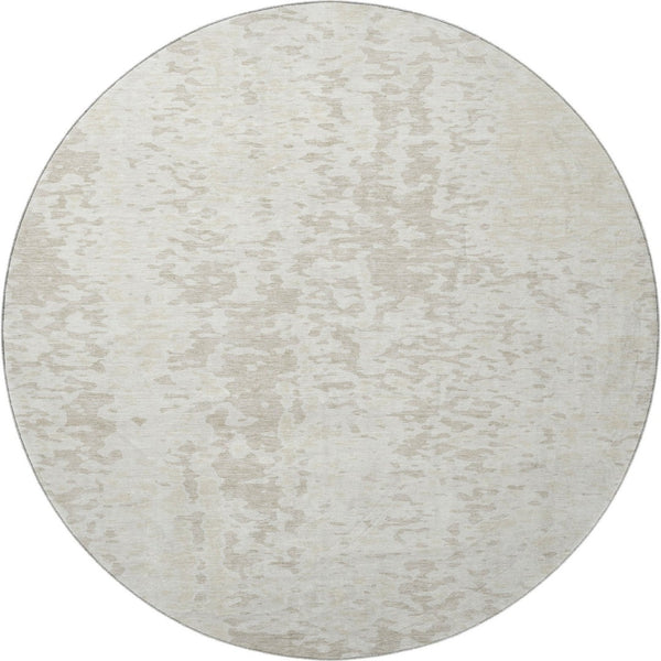 HomeRoots 8' Ivory and Beige Abstract Round Washable Rug - Durable, UV-Protected, Stylish for High-Traffic Areas 675453