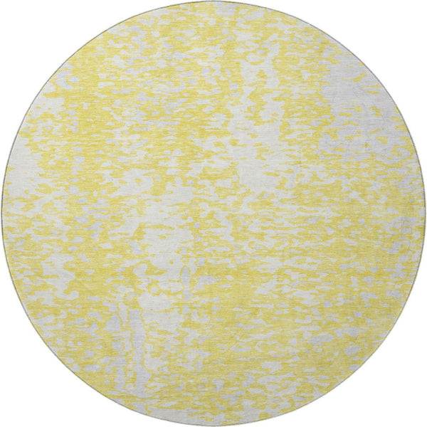 HomeRoots 8' Yellow And Ivory Abstract Round Rug - Washable, UV-Protected, Durable Design for Active Spaces 675477