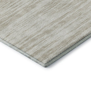 HomeRoots 8' Ivory and Beige Striped Washable Round Rug – Durable, UV Protected, Perfect for High-Traffic Spaces! 675603