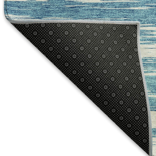 HomeRoots 8' Teal and Ivory Striped Round Rug - Washable, UV Protected, Stain Resistant for Indoor & Outdoor Use 675627