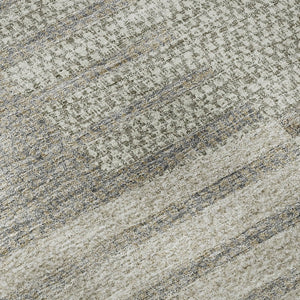 HomeRoots 8' Beige Ivory Gray Striped Washable Round Rug - Durable, Stain-Resistant, UV Protected for Any Room 675651