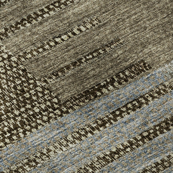 HomeRoots 8' Stylish Taupe Beige & Gray Striped Round Rug - Durable, Washable, UV Protected for Busy Homes 675675