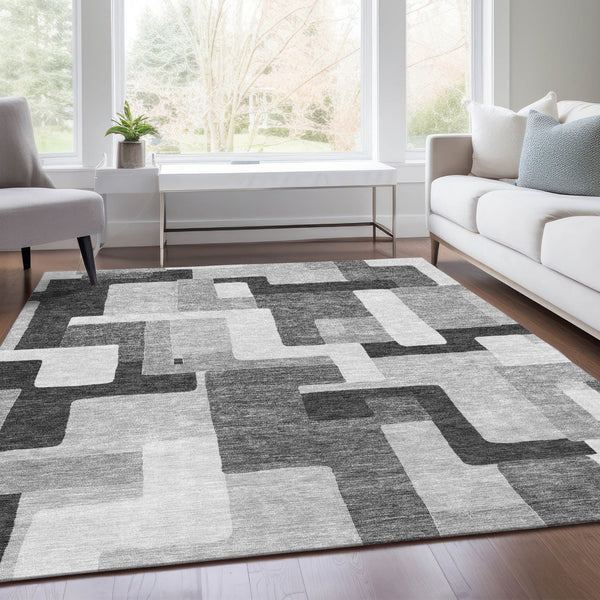 HomeRoots 10' Silver and Gray Geometric Area Rug – Washable, UV Protected, Durable for High-Traffic Homes 675738