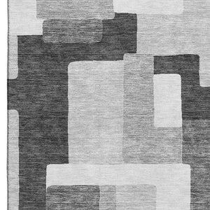 HomeRoots 10' Silver and Gray Geometric Area Rug – Washable, UV Protected, Durable for High-Traffic Homes 675738