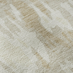 HomeRoots 8' Beige Ivory Tan Abstract Round Rug - Washable, UV Protected, Durable Design for Any Space 675819