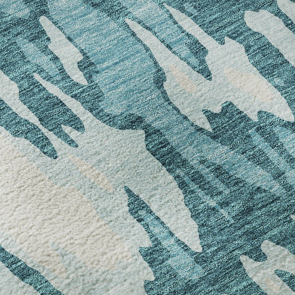 HomeRoots 8' Teal And Ivory Abstract Round Rug - Durable, Stain-Resistant, UV-Protected for Modern Spaces 675879
