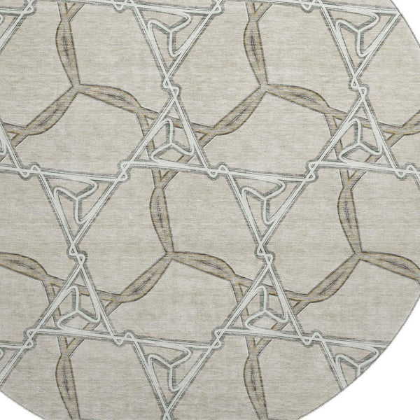 HomeRoots 8' Washable Round Rug in Beige, Ivory & Taupe - Geometric Design with UV Protection for Durability 675957