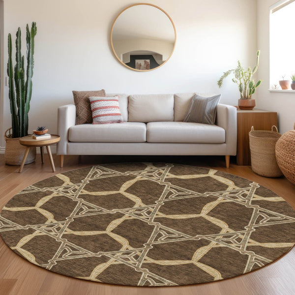 HomeRoots 8' Brown and Beige Geometric Round Area Rug – Washable, UV-Protected, Durable for High-Traffic Spaces 675969