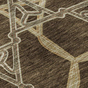 HomeRoots 8' Brown and Beige Geometric Round Area Rug – Washable, UV-Protected, Durable for High-Traffic Spaces 675969