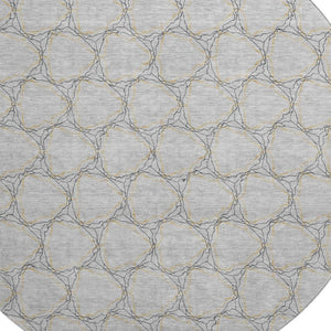 HomeRoots 8' Gray and Gold Geometric Washable Round Rug - Durable, Stain-Resistant, UV-Protected & Stylish! 676047