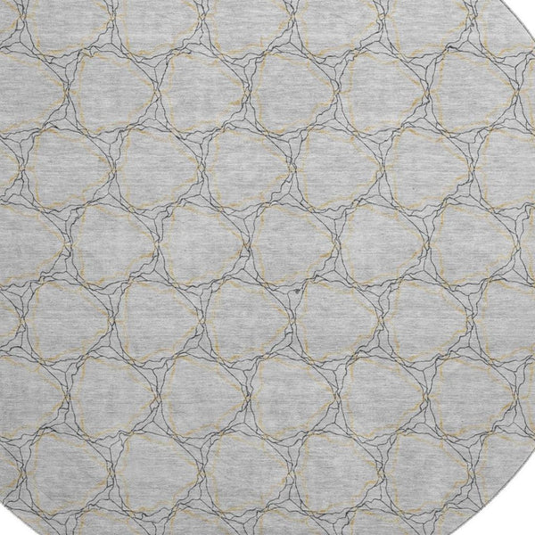 HomeRoots 8' Gray and Gold Geometric Washable Round Rug - Durable, Stain-Resistant, UV-Protected & Stylish! 676047