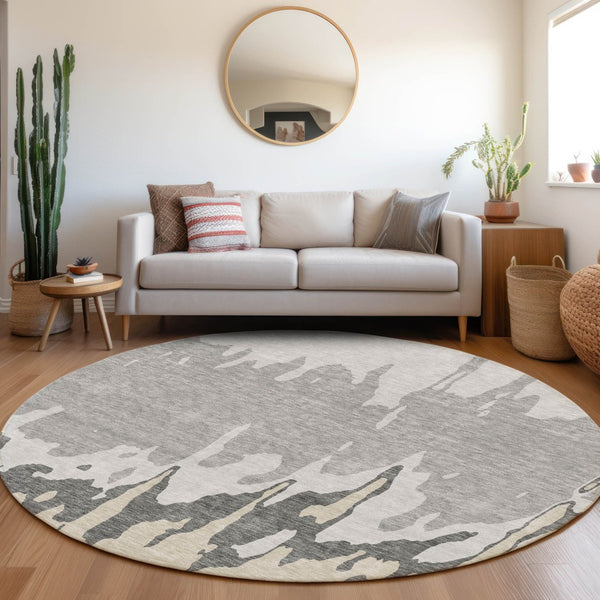 HomeRoots 8' Gray And Silver Abstract Washable Round Rug – Durable, UV-Protected, Kid & Pet-Friendly Design 676125
