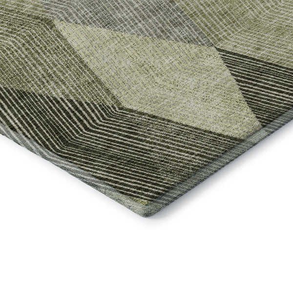 HomeRoots 8' Stylish Olive Green Gray Ivory Round Rug - Washable, UV Protected, Perfect for High-Traffic Areas 676203
