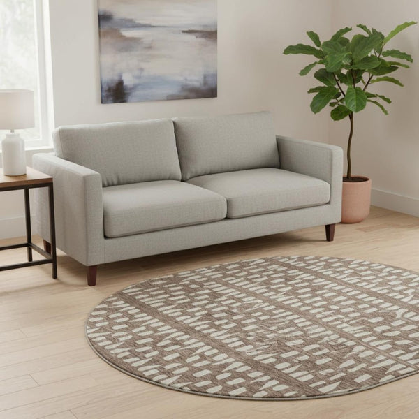 HomeRoots 8' Brown And Ivory Geometric Round Rug – Washable, Stain-Resistant, UV Protected for High-Traffic Areas 676257