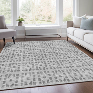 HomeRoots 5' X 8' Gray and Silver Geometric Area Rug - Washable, UV-Protected, Stylish for Modern Homes 676262