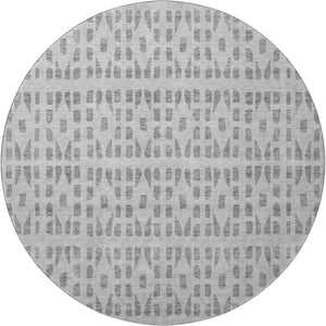 HomeRoots 8' Gray and Silver Geometric Washable Round Rug - Durable, Stylish, UV Protected, Non-Slip Design! 676263