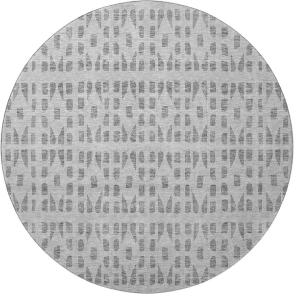 HomeRoots 8' Gray and Silver Geometric Washable Round Rug - Durable, Stylish, UV Protected, Non-Slip Design! 676263