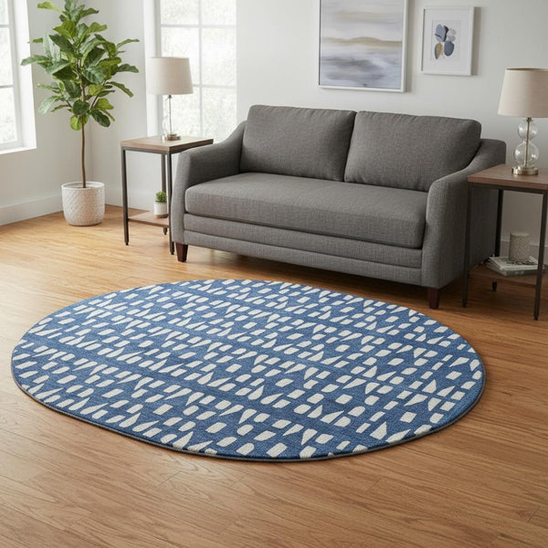HomeRoots 8' Navy Blue Geometric Round Rug - Washable, UV Protected & Stain-Resistant for Modern Living Spaces 676281