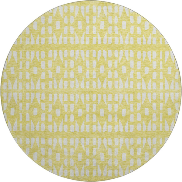 HomeRoots 8' Stylish Yellow and Ivory Geometric Round Rug – Washable, UV Protected, Stain-Resistant Design 676305