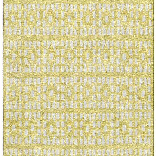 HomeRoots 8' X 10' Stylish Yellow and Ivory Geometric Area Rug – Washable, UV Protected, Non-Slip Comfort! 676306