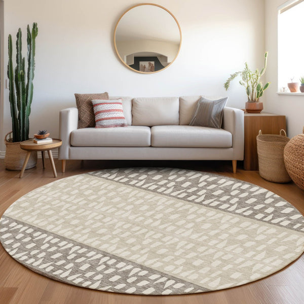 HomeRoots 8' Chocolate and Beige Geometric Round Area Rug - Washable, UV Resistant, Stylish for Any Space 676323