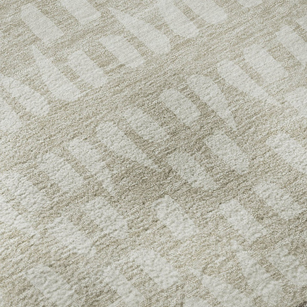 HomeRoots 8' Chocolate and Beige Geometric Round Area Rug - Washable, UV Resistant, Stylish for Any Space 676323
